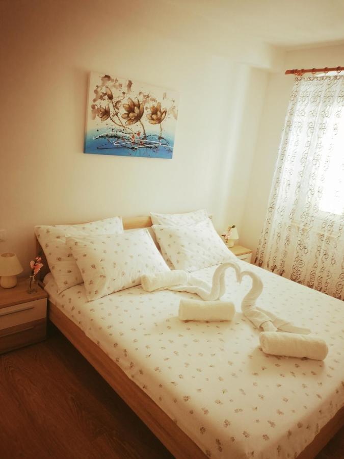 Apartment Michael Krk Town Eksteriør billede